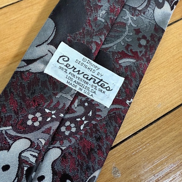 Cervantes x Disney Mickey Mouse red and grey tie - Picture 4 of 4